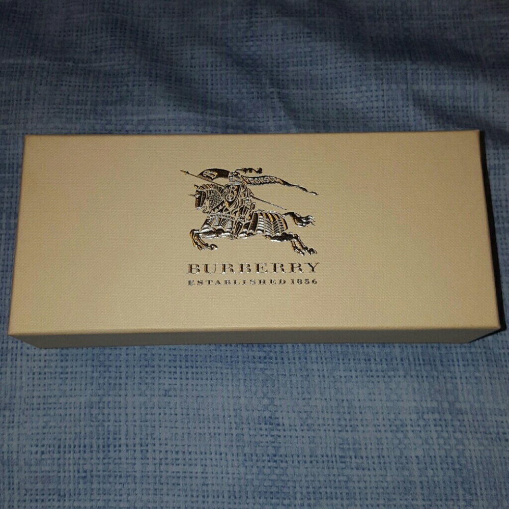 Burberry Sunglasses Case Box